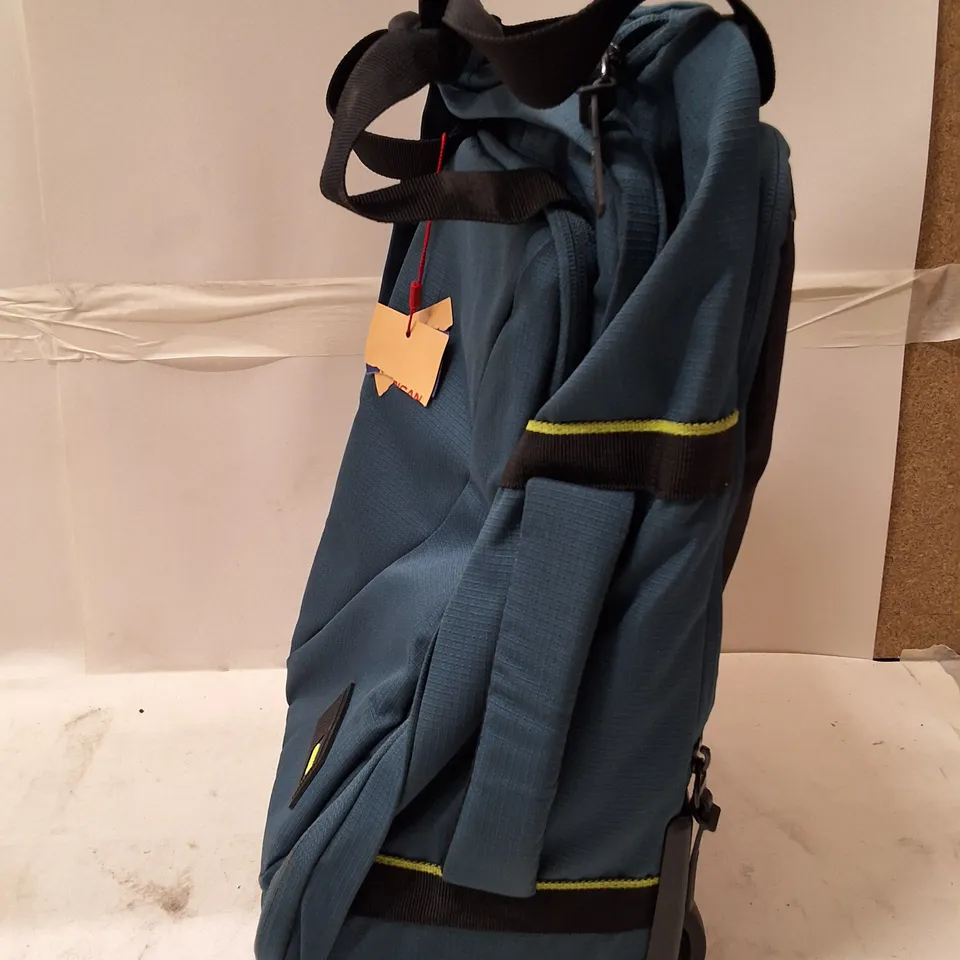 AMERICAN TOURISTER BLUE BACKPACK WITH TAG