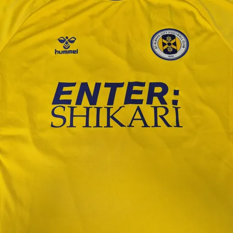 HUMMEL ST. ALBANS FOOTBALL CLUB SIGNED JERSEY SIZE LARGE