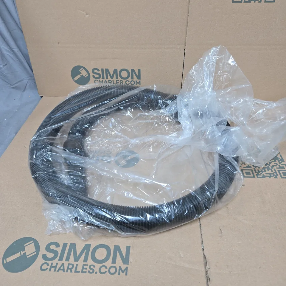 NUMATIC CYLINDER VACUUM CLEANER BOXED