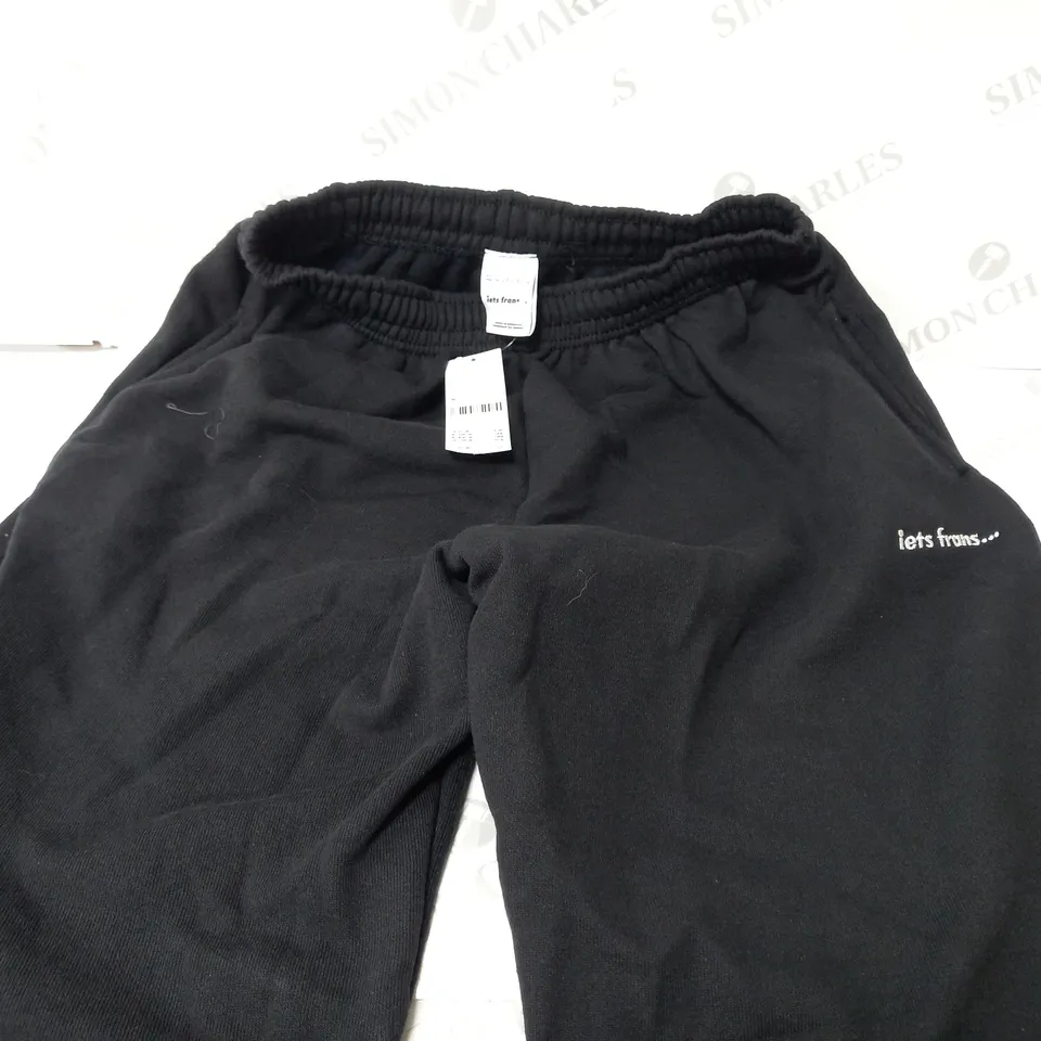 IETS FRANS JOGGERS IN BLACK - MEDIUM