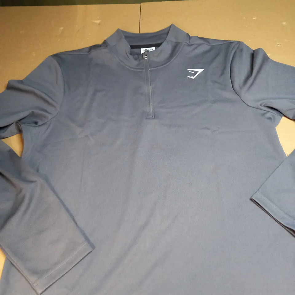 GYMSHARK 1/4 SHIRT SIZE L