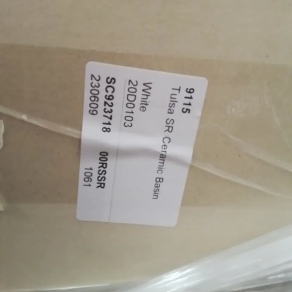 PALLET  CONTAINING APPROXIMATELY 10 TULSACERAMIC BASINS, AURORA CC WC PAN & OAKLAND SR CERAMIC BASIN