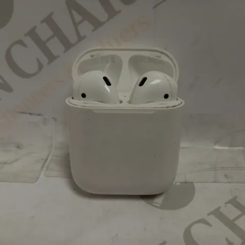 APPLE AIRPODS