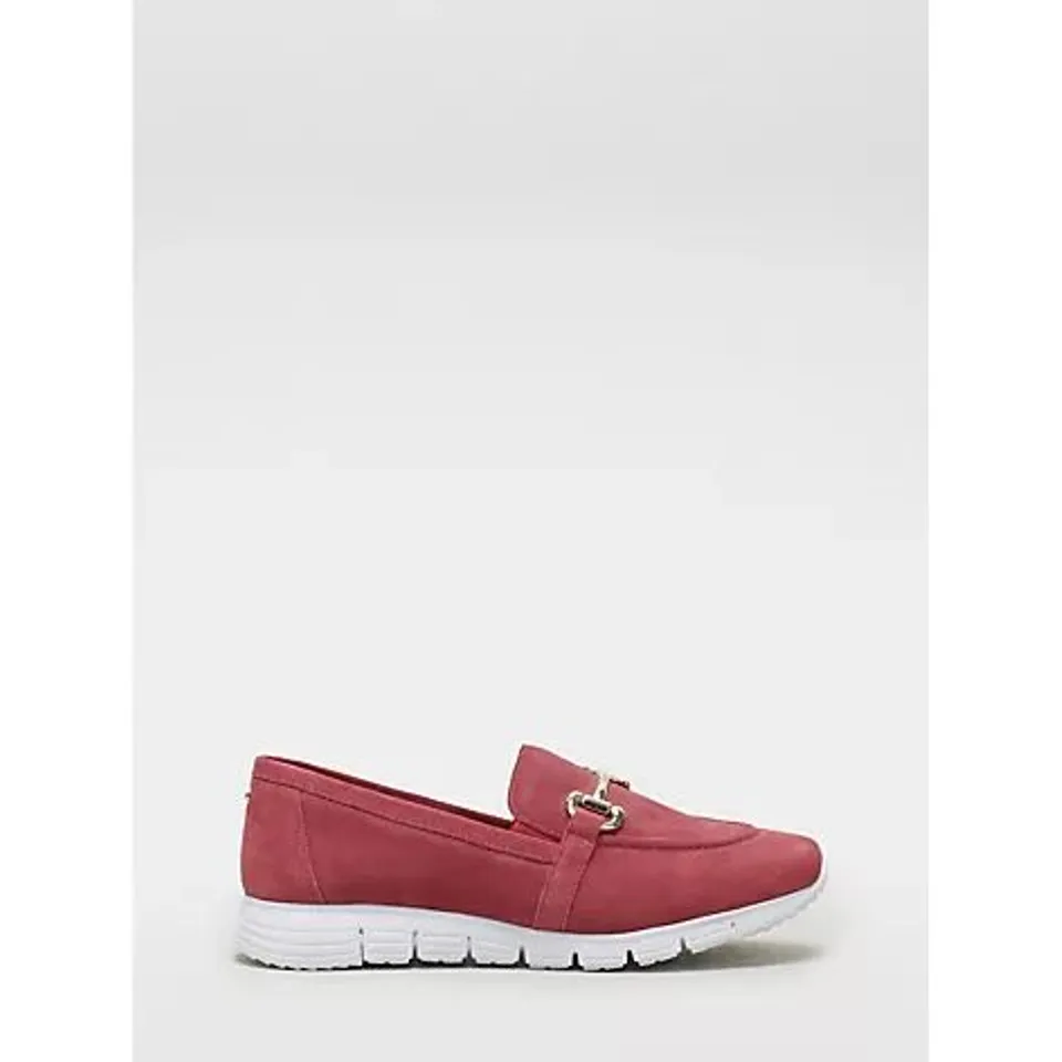 MODA IN PELLE FRANCIE LOAFER- FUSCIA SIZE 6