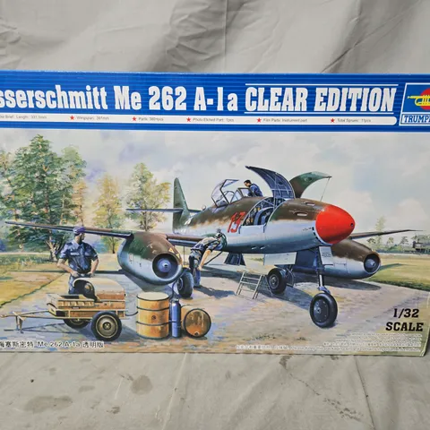 TRUMPETER MESSERSCHMITT ME 262 A-1A CLEAR EDITION 1:32 SCALE MODEL KIT