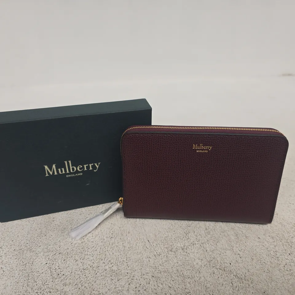 BOXED MULBERRY LEATHER ZIP WALLET – BURGUNDY 