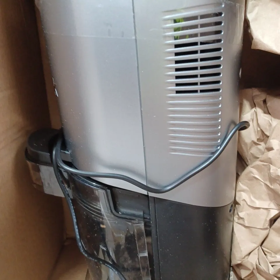 BOXED SHARK HYDROVAC HARD FLOOR WET & DRY CORDLESS CLEANER WD210UK