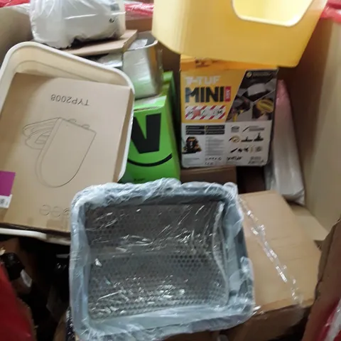 PALLET OF ASSORTED HOUSEHOLD GOODS AND PRODUCTS TO INCLUDE; AIR COOLER, HOOVER, BATHROOM ACCESSORIES, BOXED FURNITURE ECT