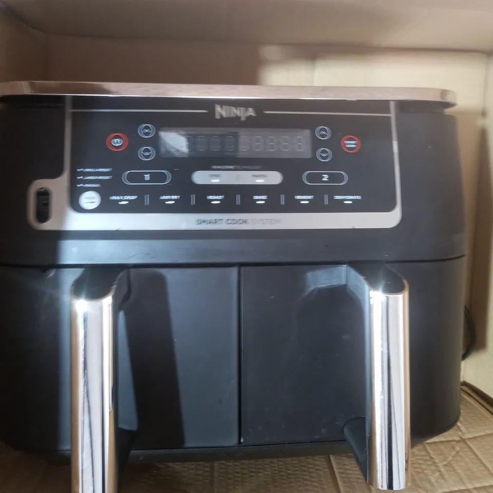 BOXED NINJA FOODI MAX DUALZONE AIR FRYER AF451UK