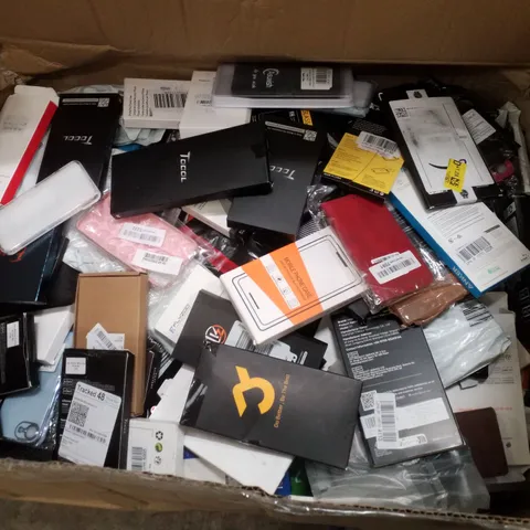 PALLET OF 8 BOXES CONTAINING ASSORTED PHONE CASES