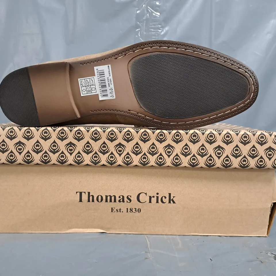 BOXED PAIR OF THOMAS CRICK LOAFERS IN BROWN SIZE UK 8