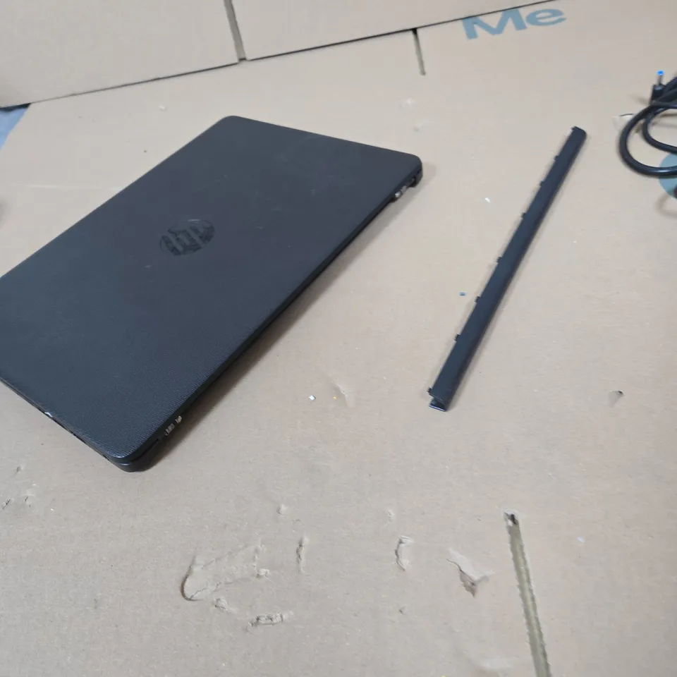 HP LAPTOP – BLACK, INTEL STICKER – DAMAGED HINGE AREA 