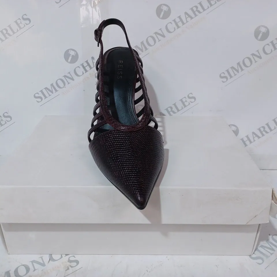BOXED PAIR OF REISS DAPHNE SLINGBACK HEELS IN POMEGRANATE SIZE 6