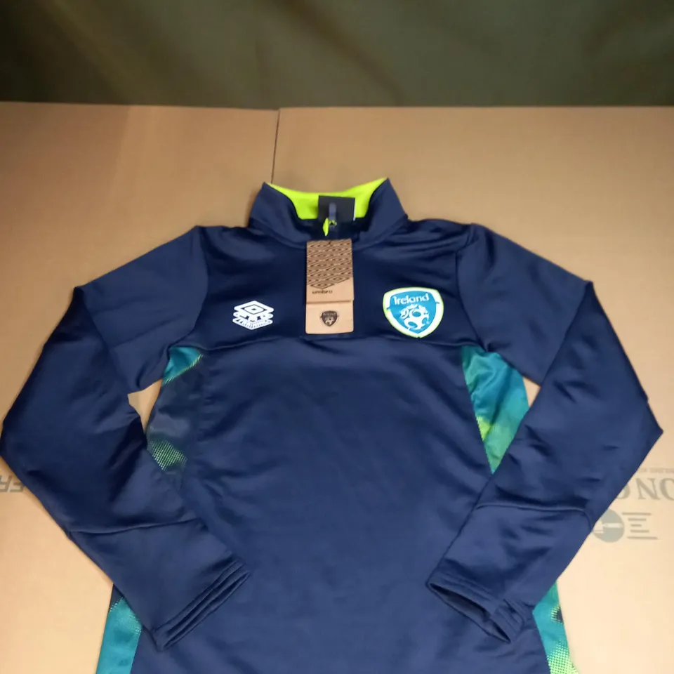 CHILDRENS REPUBLIC OF IRELAND TRAINING JACKET SIZE UNSPECIFIED
