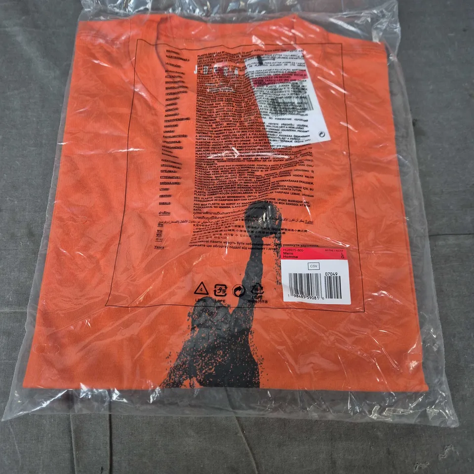 BAGGED NIKE JORDAN LOGO TEE IN ORANGE - LARGE