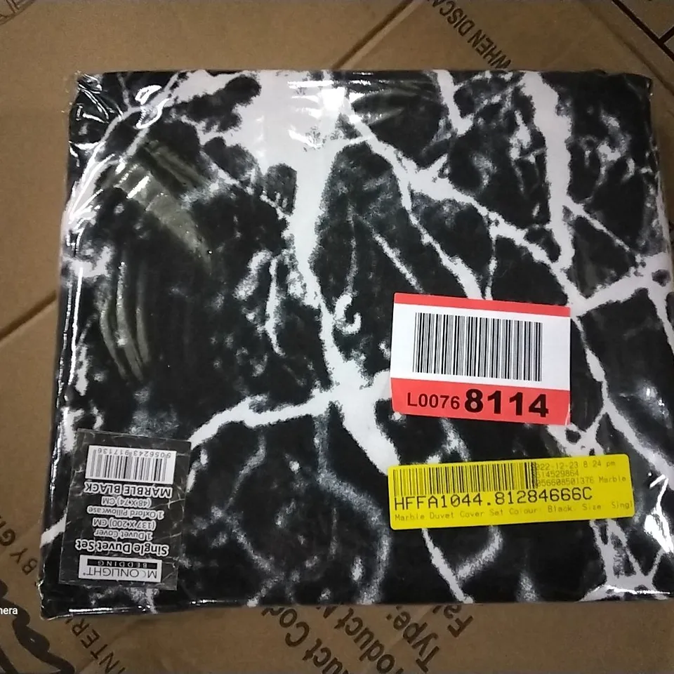 BAGGED MARBLE DUVET COVER SET BLACK SINGLE