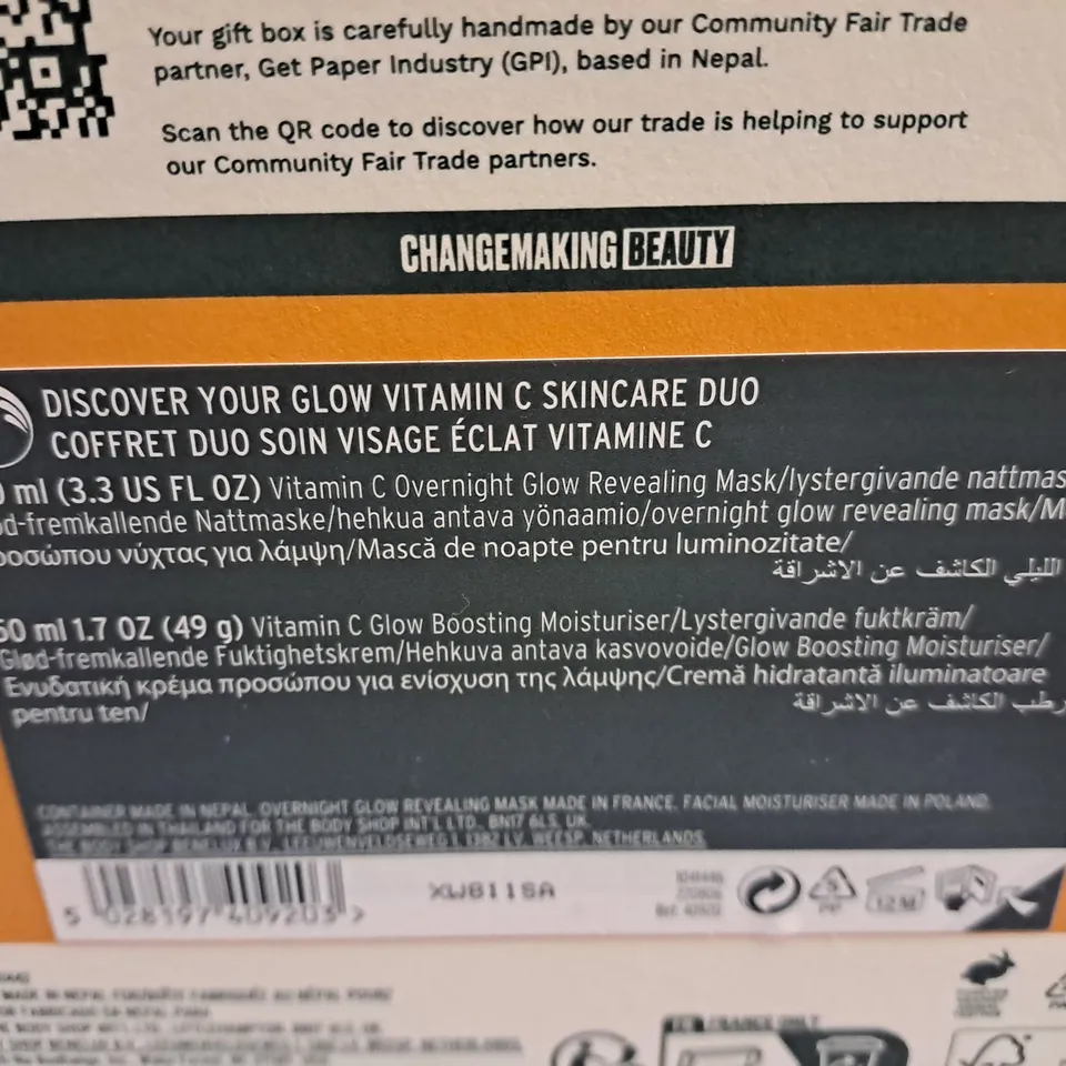 THE BODY SHOP DISCOVER YOUR GLOW VITAMIN C SKINCARE DUO