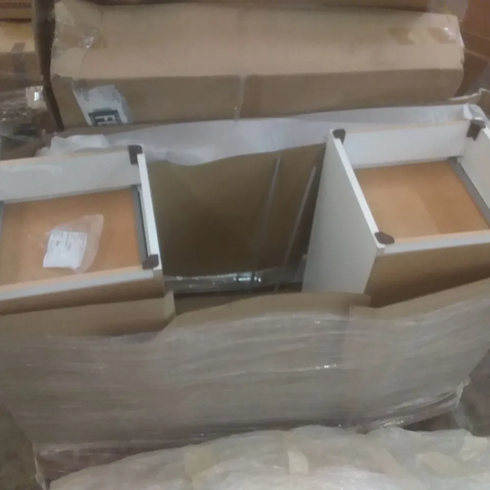 BOXED PEMBROKE KNEEHOLE DESK - WHITE