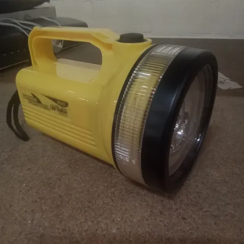 WHITE POINTER 120 LUMEN 3W LED TORCH