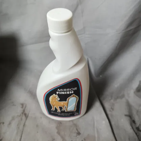 APPROXIMATELY 10 ASSORTED HOUSEHOLD LIQUIDS INCLUDING MIRROR FINISH , TOILET DUCK AND DRAIN UNBLOCKER