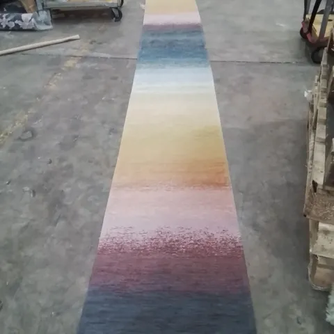 QUALITY DESIGNER AREA RUG - APPROXIMATELY 580X60CM