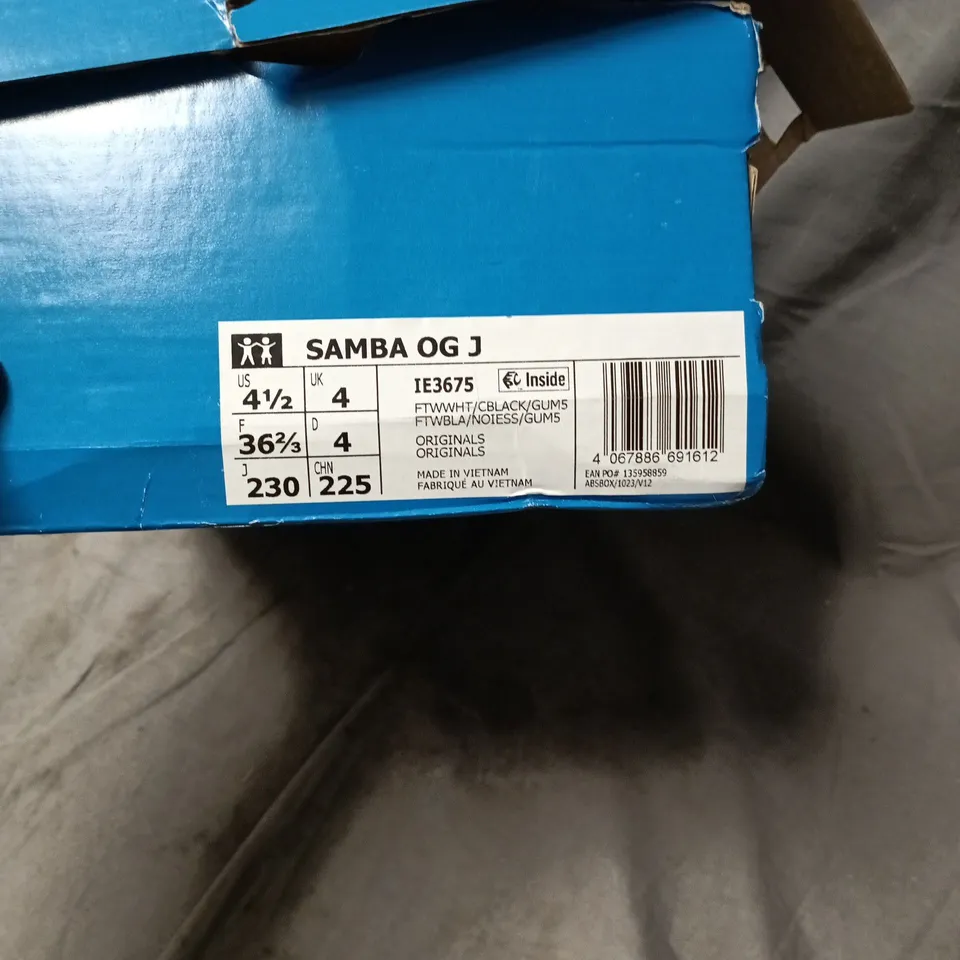 ADIDAS SAMBA OG J SNEAKERS – WHITE/BLACK, GUM SOLE, UK 4 (US 4.5) – BOXED