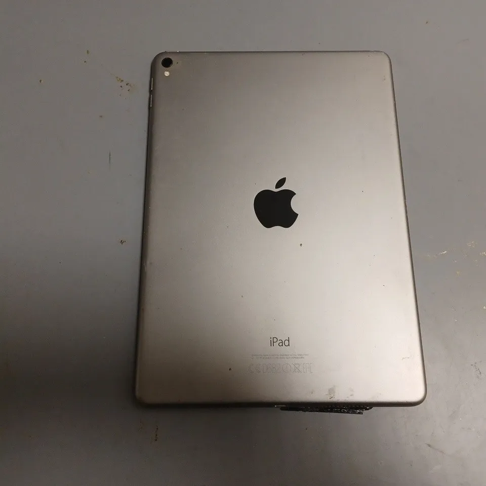 APPLE IPAD PRO 9.7 A1673