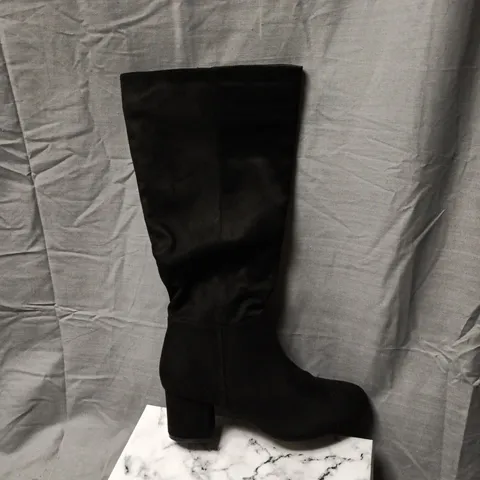 XY LONDON BLACK KNEE-HIGH BOOTS – WOMEN'S FOOTWEAR SIZE 7