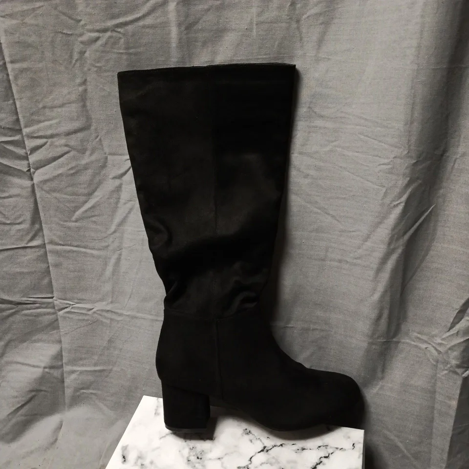 XY LONDON BLACK KNEE-HIGH BOOTS – WOMEN'S FOOTWEAR SIZE 7