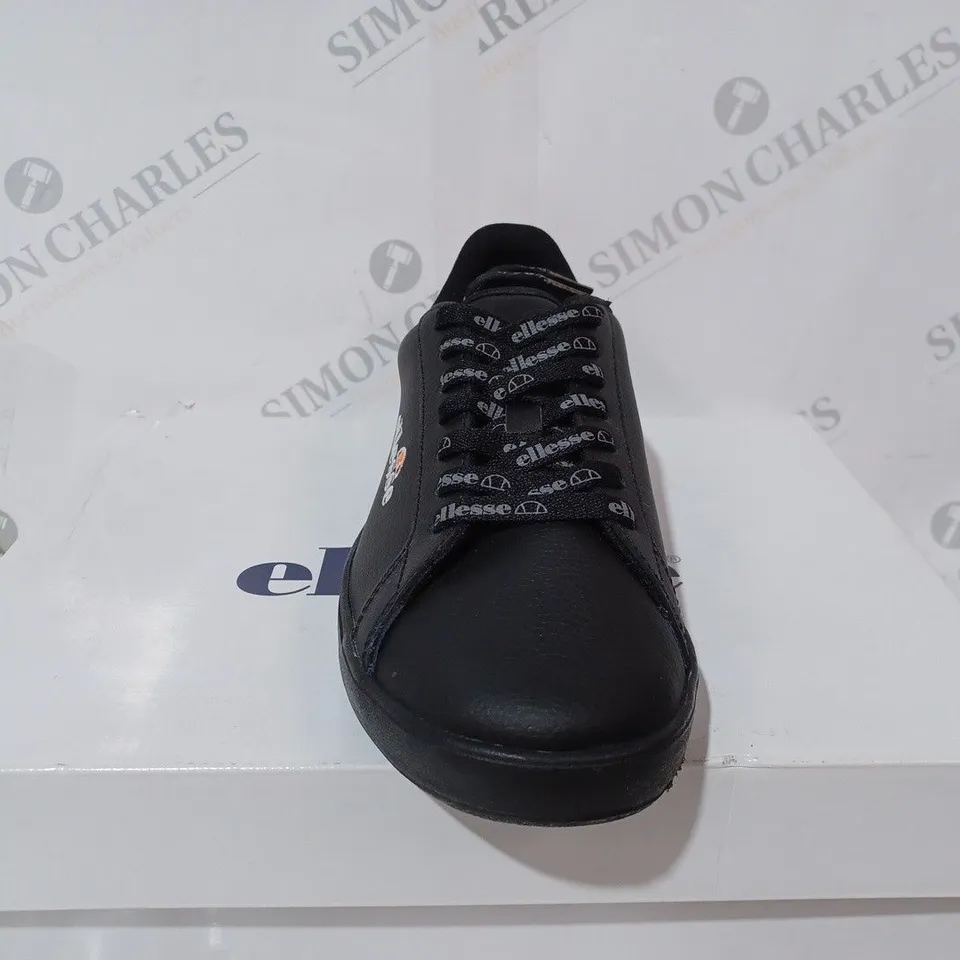 BOXED ELLESSE CAMPO BLACK TRAINERS - SIZE 5