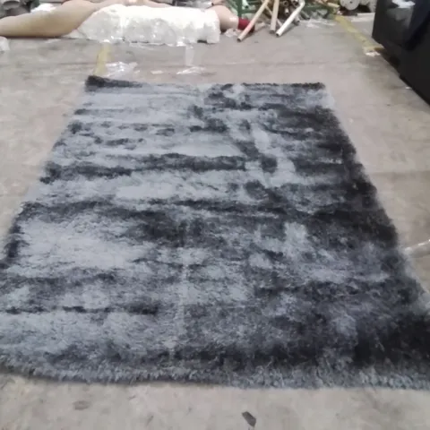 QUALITY DESIGNER AREA RUG - APPROXIMATELY 288X200