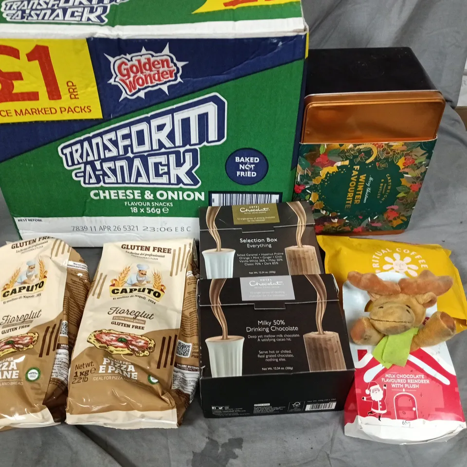 LOT OF APPROXIMATELY 30 ASSORTED FOOD ITEMS TO INCLUDE TRANSFORM A SNACK, BISCUIT TIN AND HOTEL CHOCOLAT SACHETS