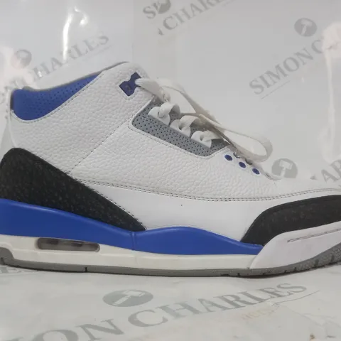 PAIR OF NIKE AIR JORDAN SHOES IN WHITE/BLACK/BLUE UK SIZE 9