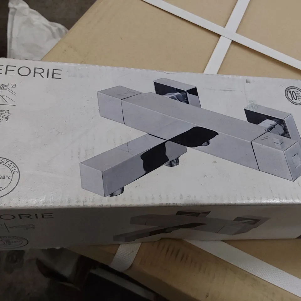 BOXED COOKE & LEWIS EFORIE CHROME BATH MIXER