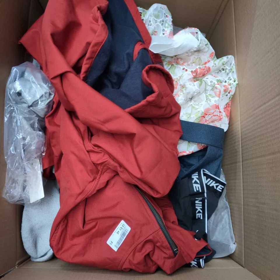 BOX OF APPROXIMATELY 25 ASSORTED CLOTHING ITEMS TO INCLUDE: WHITE BEANIE AND WOOL SOCKS