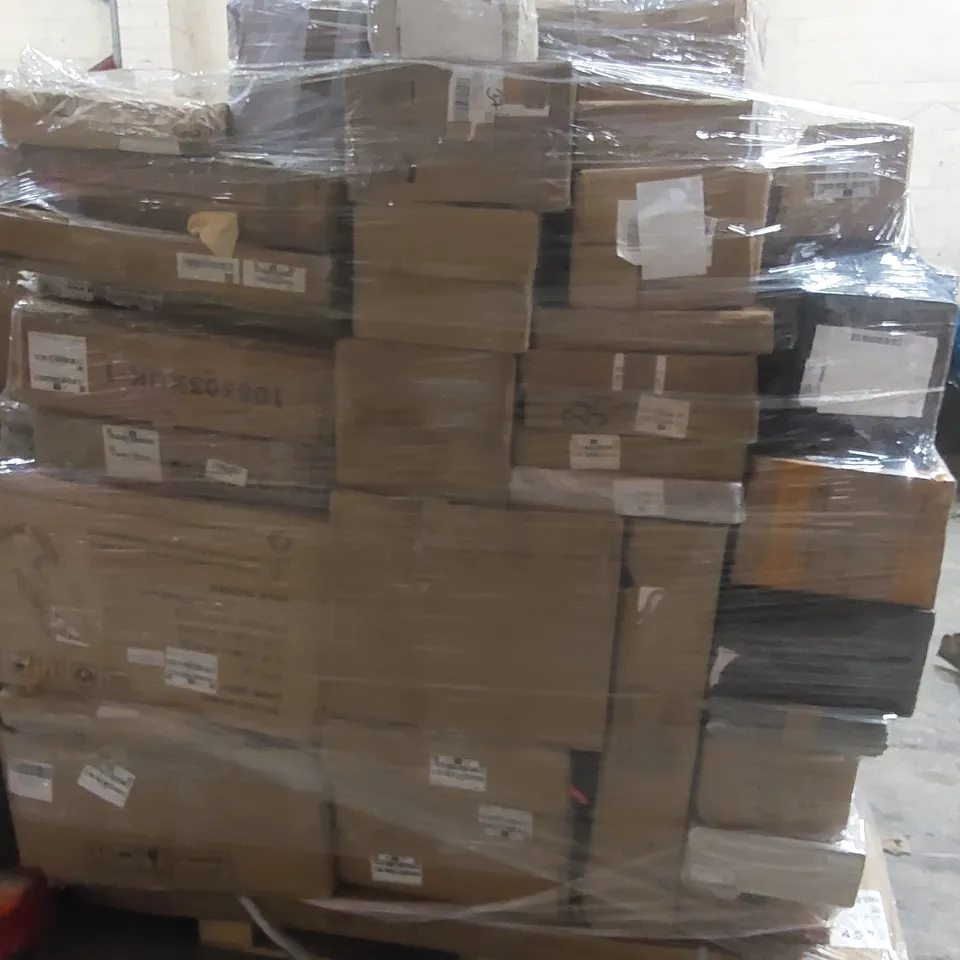 PALLET CONTAINING A LARGE QUANTITY OF ASSORTED PRODUCTS TO INCLUDE: CAT TREE, ARTIFICIAL TREE, SCOOTER MEAT GRINDER ECT