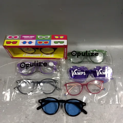 APPROXIMATELY 20 ASSORTED GLASSES/SUNGLASSES IN VARIOUS DESIGNS