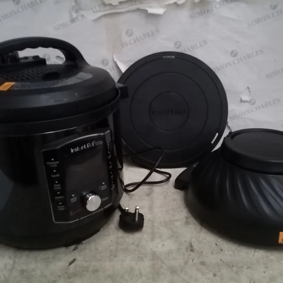 BOXED INSTANT POT PRO CRISP + AIR FRYER 