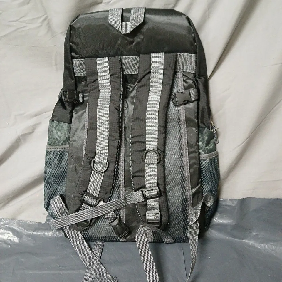 JIAN FENG BACKPACK – BLACK/GREEN OUTDOOR RUCKSACK 