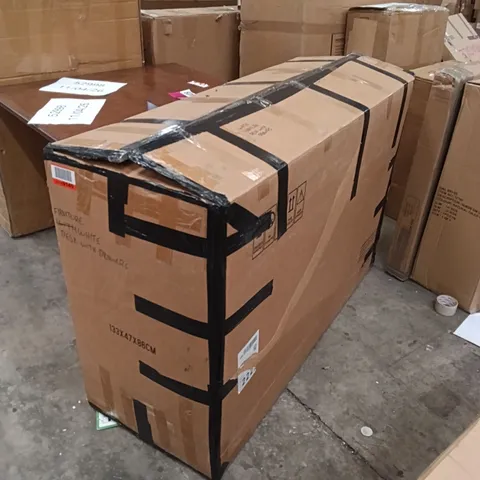 BOXED DESK WITH DRAWERS - WHITE (1 BOX)