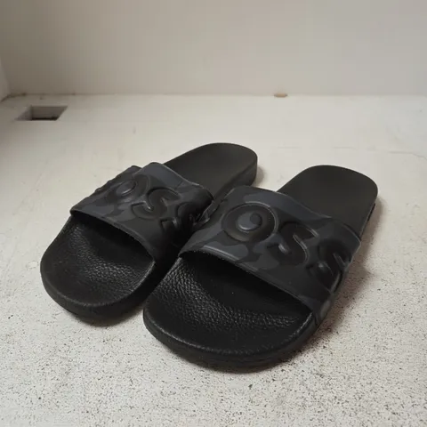 BOSS BLACK SLIDE SANDALS – 8