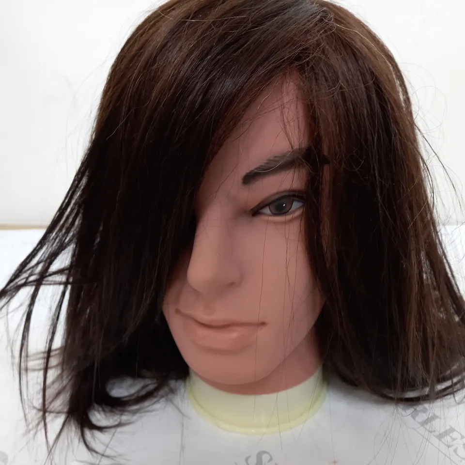 MANNEQUIN HAIRDRSSER HEAD