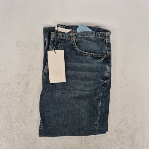 ZARA JEANS IN BLUE SIZE UK 8