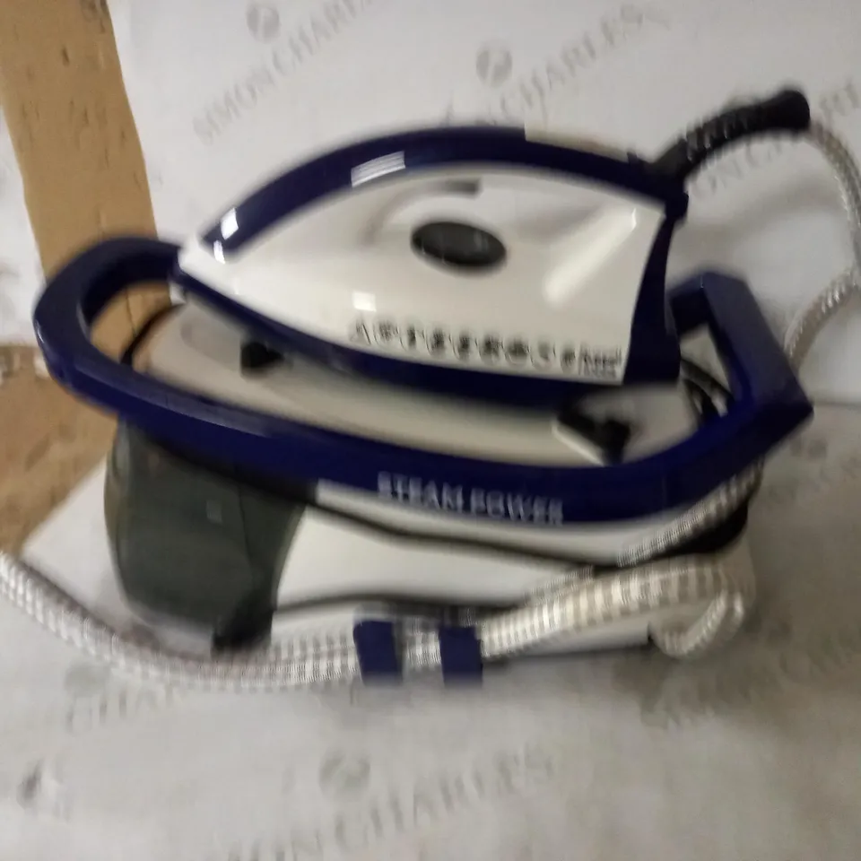 RUSSELL HOBBS STEAM GENERATOR IRON - PURPLE/WHITE