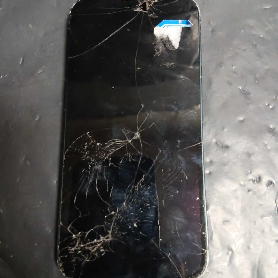 APPLE IPHONE – BLUE, CRACKED SCREEN & DAMAGED BACK MODEL UNVERIFIED