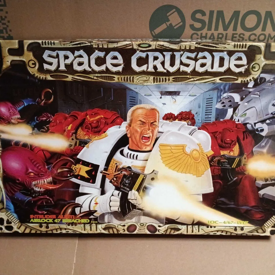 MB GAMES SPACE CRUSADE BOARD GAME 