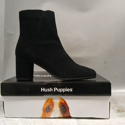 BOXED PAIR OF HUSH PUPPIES OCTAVIA HEEL BOOTS IN BLACK SIZE UK 6