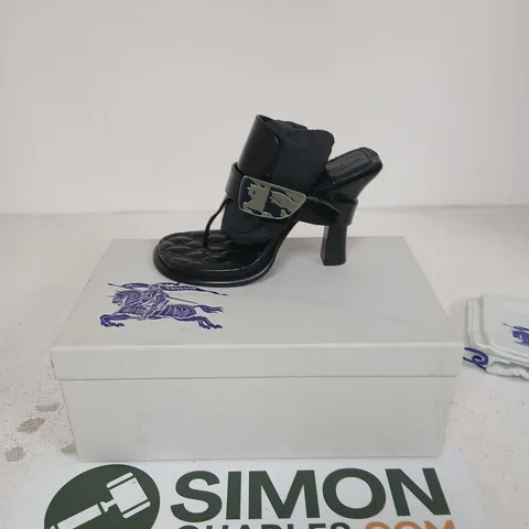 BURBERRY BLACK QUILTED LEATHER SANDAL WITH BUCKLE, UK 6 (EU 39) – DUST BAG & BOX