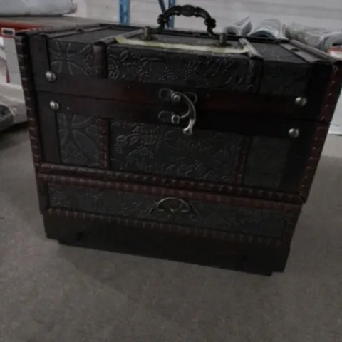 OLD DECORATIVE STORAGE BOX