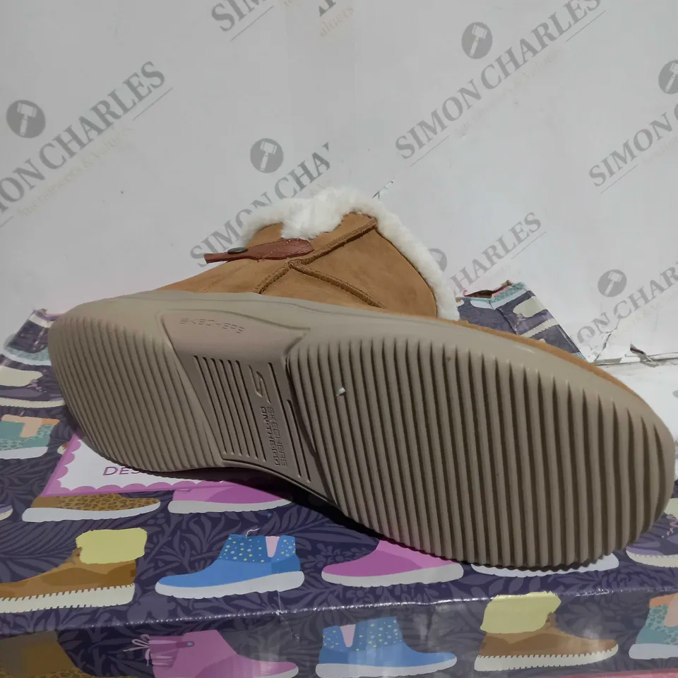 BOXED SKECHERS ON-THE-GO MIDTOWN CHILL BABY BOOTS, TAN- SIZE 6